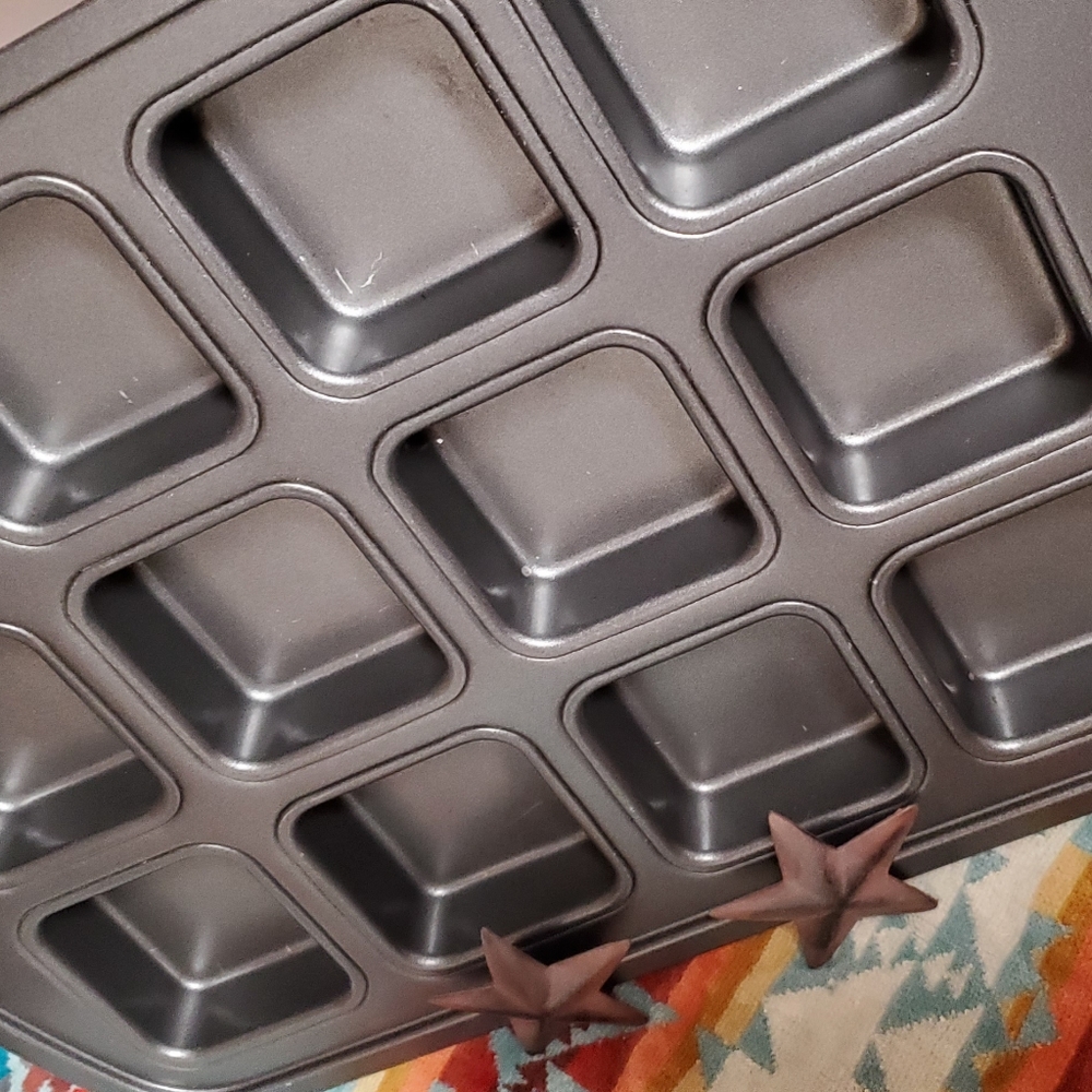 Pampered Chef Brownie Pan